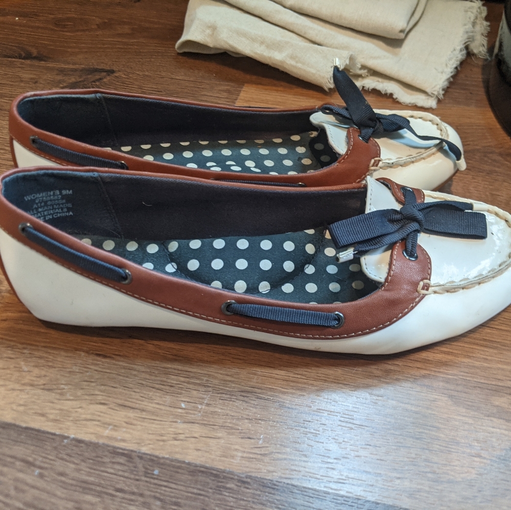 Sperry boat shoes
